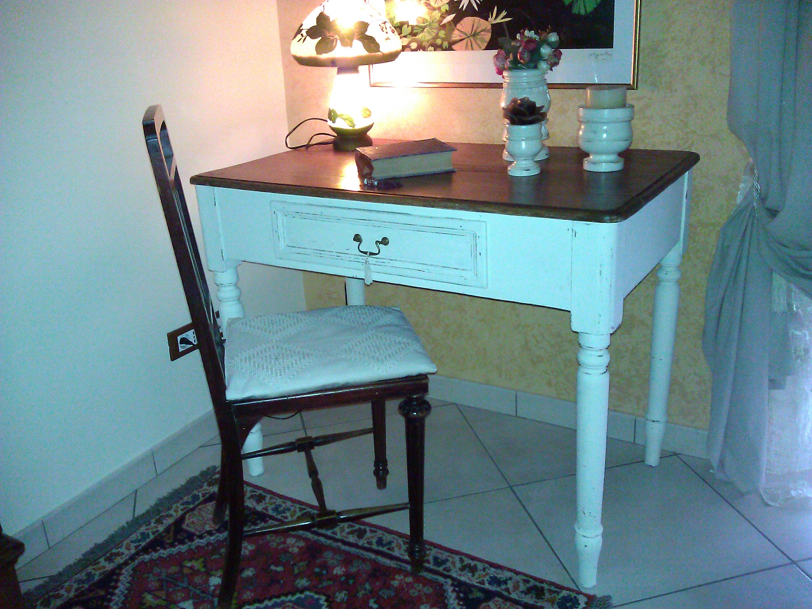 Vecchio tavolo scrivania riportato in stile shabby chic il blog ... Tavolo vecchio